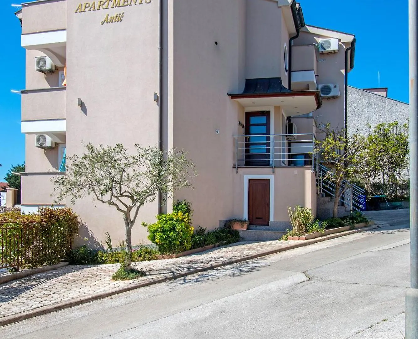 Apartments Antic 1 Pjescana Uvala